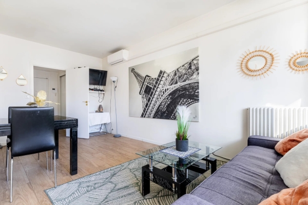 Luxury Apartment for sale in Paris 8Ème, 695 000 €, Photo 3