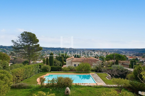 Maison de luxe à vendre à La Colle-sur-Loup, 1 495 000 €, Photo 1