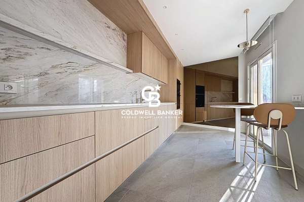 Appartement de luxe à vendre à Saint-Raphaël, 799 000 €, Photo 1