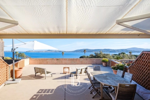 Luxury Apartment for sale in Grimaud, 775 000 €, Photo 1
