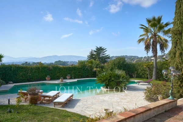 Maison de luxe à vendre à Mougins, 2 650 000 €, Photo 1