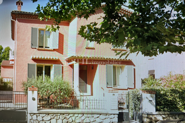 Maison de luxe à vendre à Draguignan, 477 000 €, Photo 1