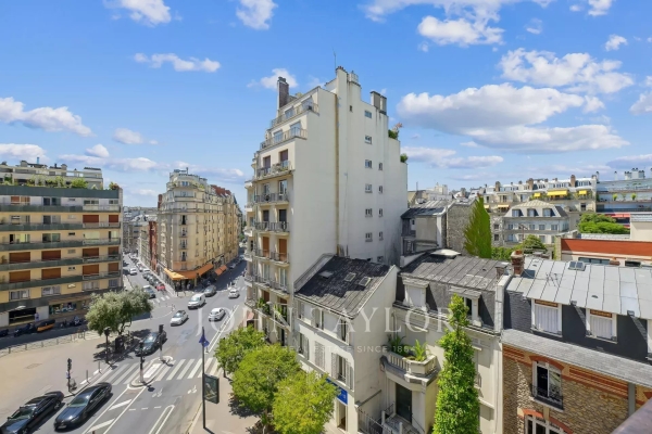 Luxury Apartment for rental in Paris 16ème, 7 900 €, Photo 2