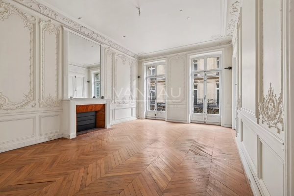 Luxury Apartment for sale in Paris 8ème, 3 830 000 €, Photo 4