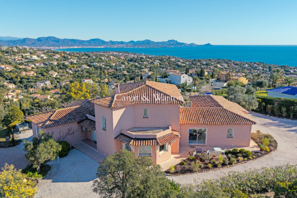 Maison de luxe à vendre à Roquebrune-sur-Argens, 2 495 000 €, Photo 1