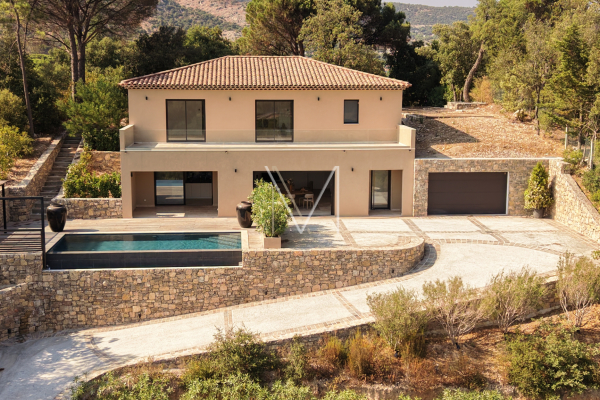 Luxury House for sale in Le Plan-de-La-Tour, 1 695 000 €, Photo 1