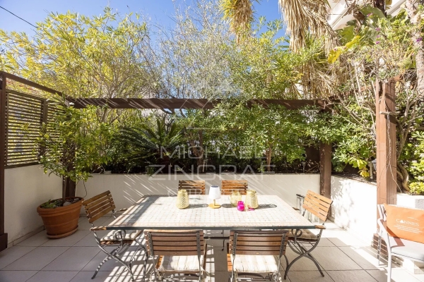 Luxury House for sale in Cannes, 990 000 €, Photo 1