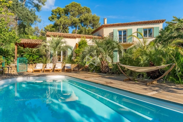 Maison de luxe à vendre à La Londe-les-Maures, 2 310 000 €, Photo 1