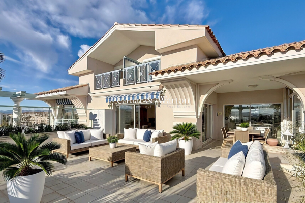 Appartement de luxe à vendre à Fréjus, 2 400 000 €, Photo 1