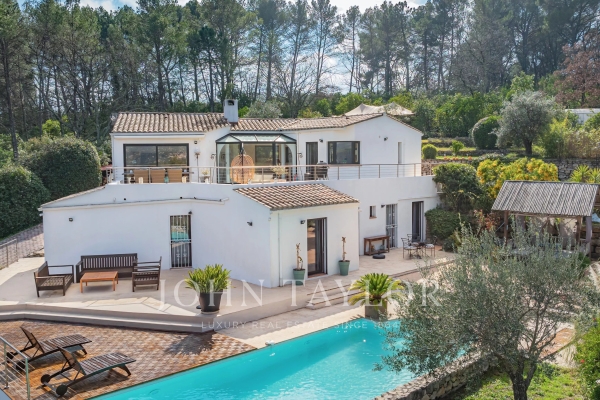 Luxury House for sale in Tourrettes, 1 285 000 €, Photo 1