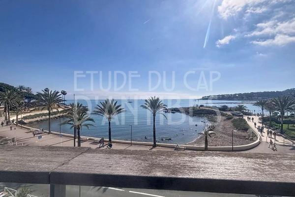 Luxury Apartment for sale in Antibes, 550 000 €, Photo 1