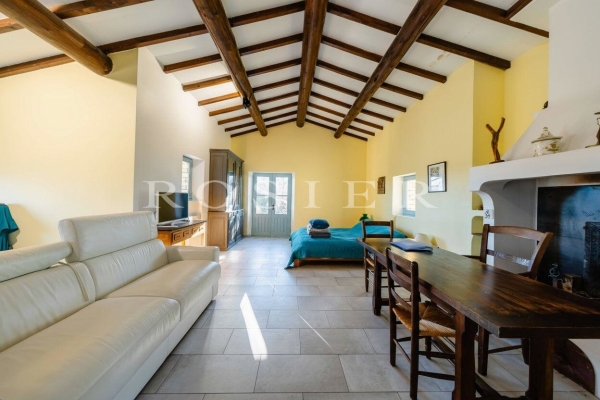 Luxury House for sale in Gordes, 1 750 000 €, Photo 7