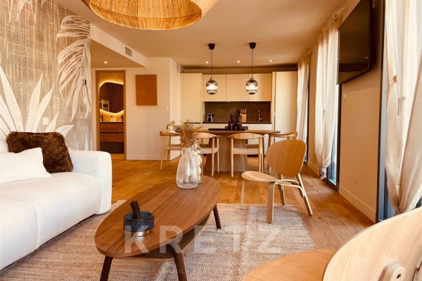 Luxury Apartment for sale in Sanary-sur-Mer, 535 500 €, Photo 2