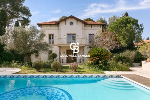 Maison de luxe à vendre à Cap d'Antibes, 17 500 000 €, Photo 1