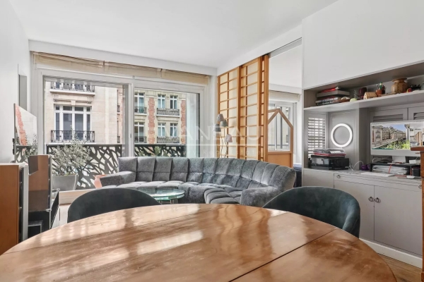 Luxury Apartment for sale in Paris 8Ème, 845 000 €, Photo 1