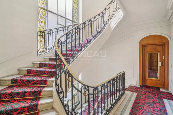 Luxury Apartment for sale in Paris 8Ème, 2 100 000 €, Photo 4