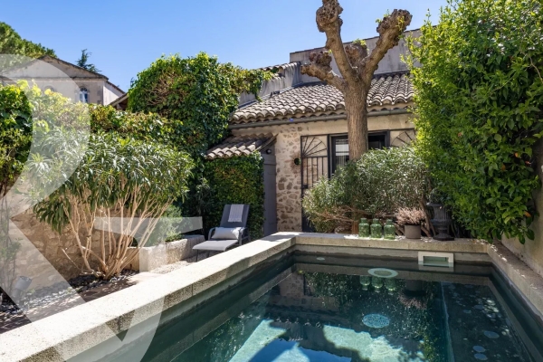 Maison de luxe à vendre à Mouriès, 920 000 €, Photo 2