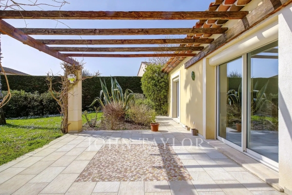 Maison de luxe à vendre à Mougins, 1 550 000 €, Photo 6