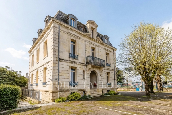 Maison de luxe à vendre à Bègles, 1 664 000 €, Photo 1