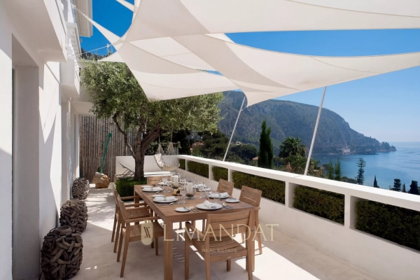 Luxury House for sale in Èze, 2 800 000 €, Photo 1