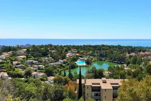 Maison de luxe à vendre à Villeneuve-Loubet, 1 560 000 €, Photo 2