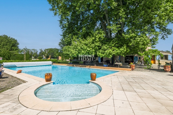 Maison de luxe à vendre à Le Thor, 740 000 €, Photo 2