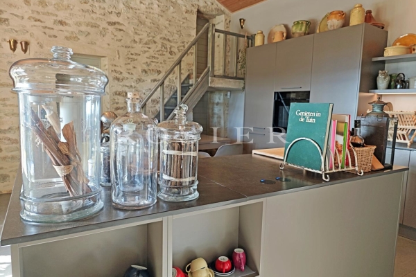 Luxury House for sale in Gordes, 1 450 000 €, Photo 5