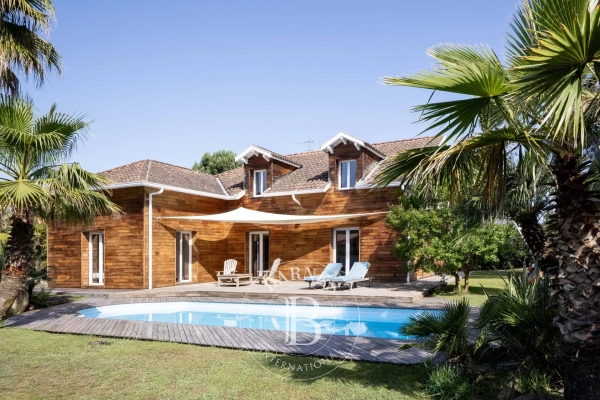 Luxury House for sale in Anglet, 2 590 000 €, Photo 1