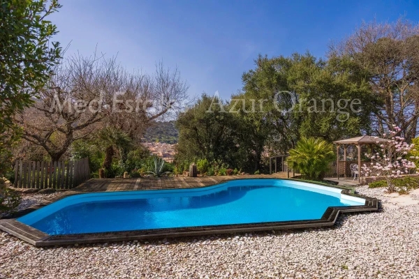 Luxury House for sale in La Garde-Freinet, 1 480 000 €, Photo 2