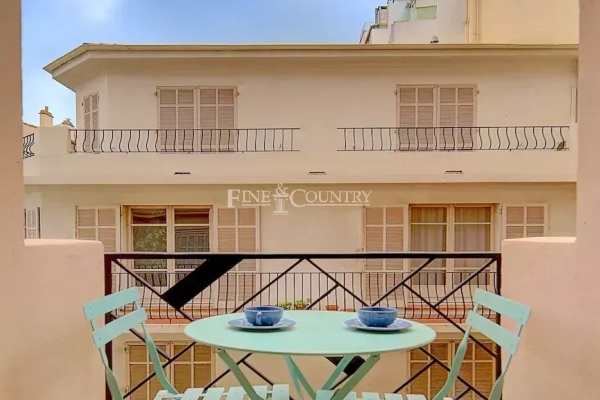Luxury Apartment for sale in Cannes, 375 000 €, Photo 2