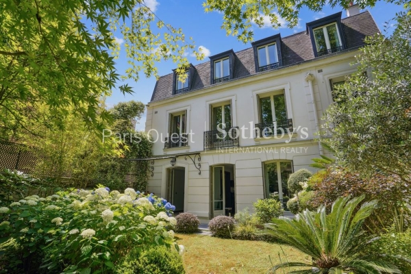 Maison de luxe à vendre à Neuilly-sur-Seine, 4 980 000 €, Photo 1