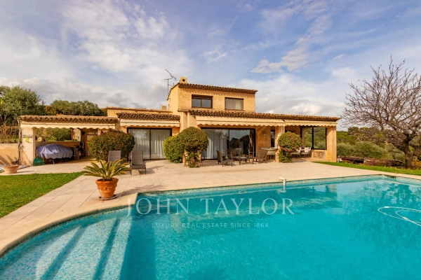 Maison de luxe à vendre à Antibes, 1 490 000 €, Photo 1