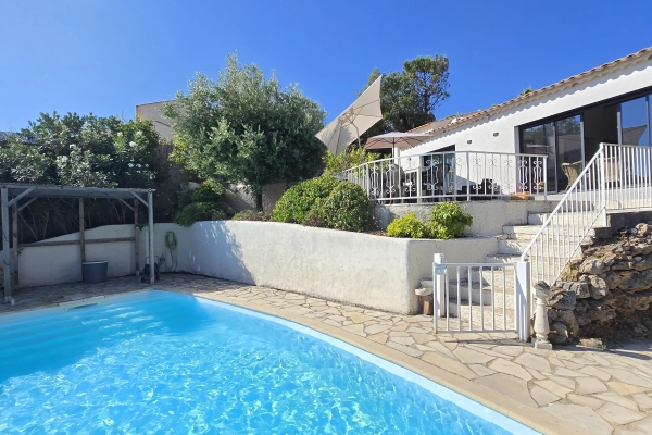 Maison de luxe à vendre à Les Issambres, 940 000 €, Photo 1