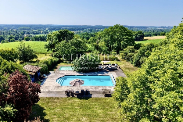 Luxury House for sale in Aubeterre-sur-Dronne, 689 000 €, Photo 3