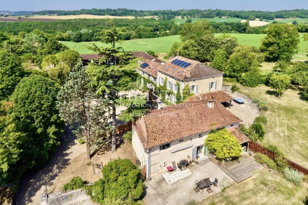Luxury House for sale in Aubeterre-sur-Dronne, 689 000 €, Photo 4