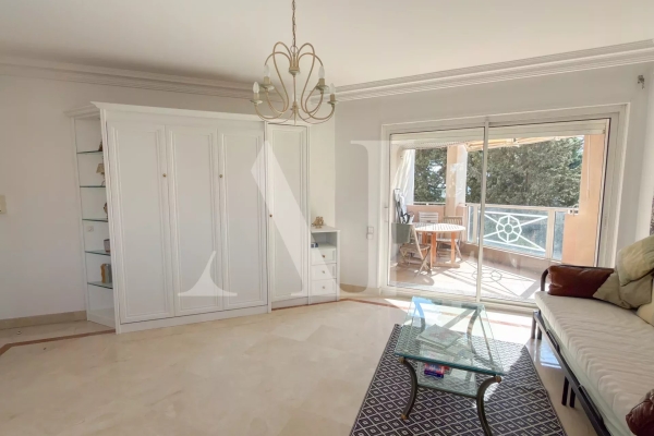 Luxury Apartment for sale in Le Golfe Juan, 266 000 €, Photo 5
