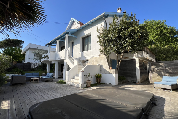 Maison de luxe à vendre à Royan, 635 000 €, Photo 1