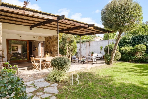 Luxury House for sale in Grimaud, 1 190 000 €, Photo 2