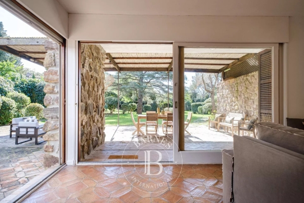 Luxury House for sale in Grimaud, 1 190 000 €, Photo 5