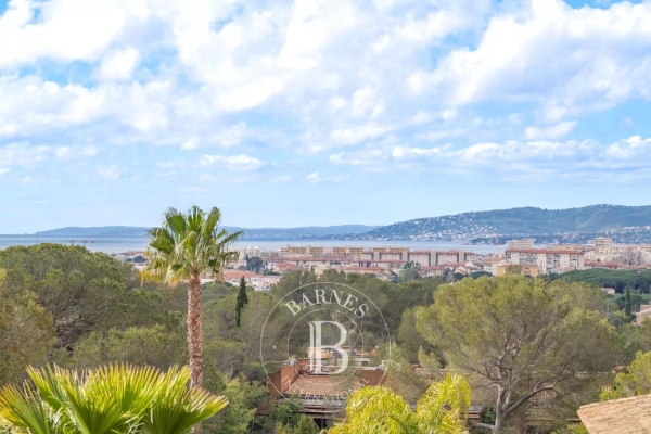 Maison de luxe à vendre à Saint-Raphaël, 1 490 000 €, Photo 3