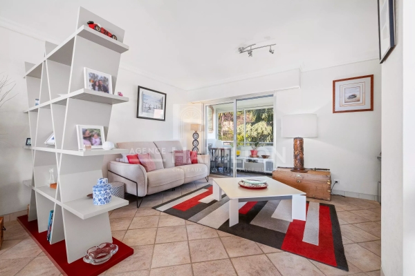 Luxury Apartment for sale in Grasse, 575 000 €, Photo 5