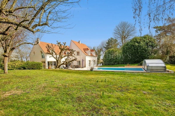 Maison de luxe à vendre à Louveciennes, 2 290 000 €, Photo 1