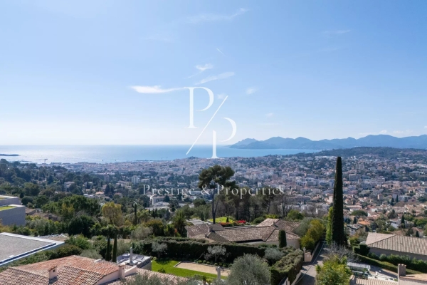 Maison de luxe à vendre à Cannes, 2 490 000 €, Photo 1