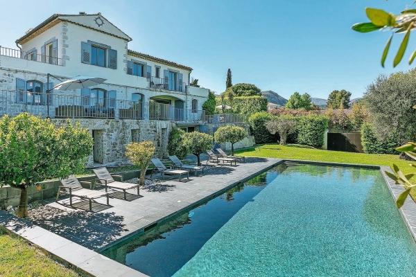 Maison de luxe à vendre à La Gaude, 1 850 000 €, Photo 1