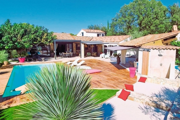 Maison de luxe à vendre à Fréjus, 1 250 000 €, Photo 1