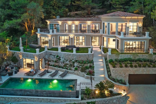 Maison de luxe à louer à Villefranche-sur-Mer, 40 000 €, Photo 1