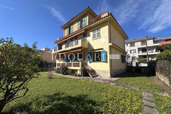 Maison de luxe à vendre à Roquebrune-Cap-Martin, 1 800 000 €, Photo 1