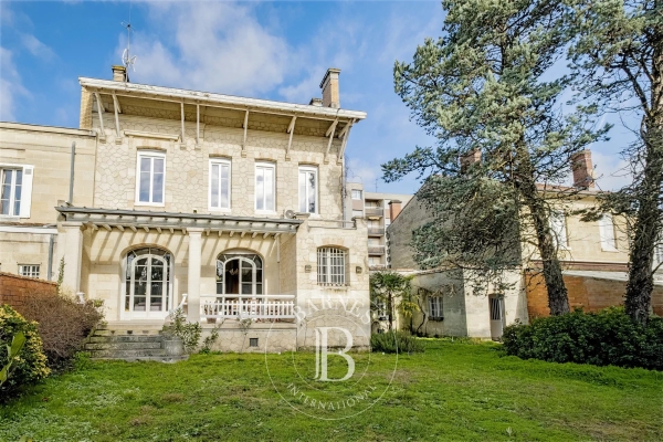 Maison de luxe à vendre à Bordeaux, 1 750 000 €, Photo 1