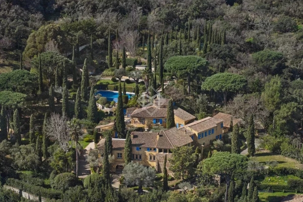 Maison de luxe à vendre à Ramatuelle, 12 000 000 €, Photo 1
