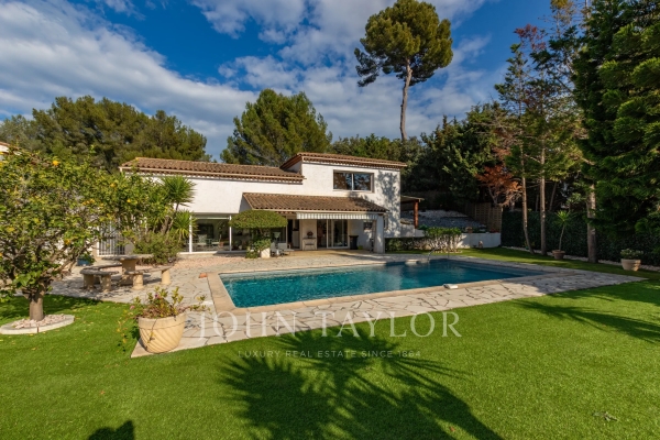 Luxury House for sale in Antibes, 1 696 000 €, Photo 3